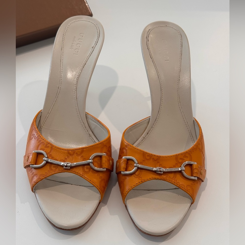Gucci Orange Heeled Mules with Silver Accent - Picture 2 of 5